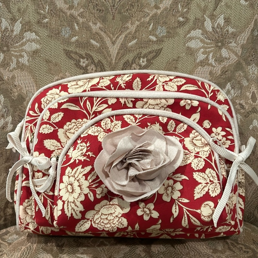 Cosmetic cases trio